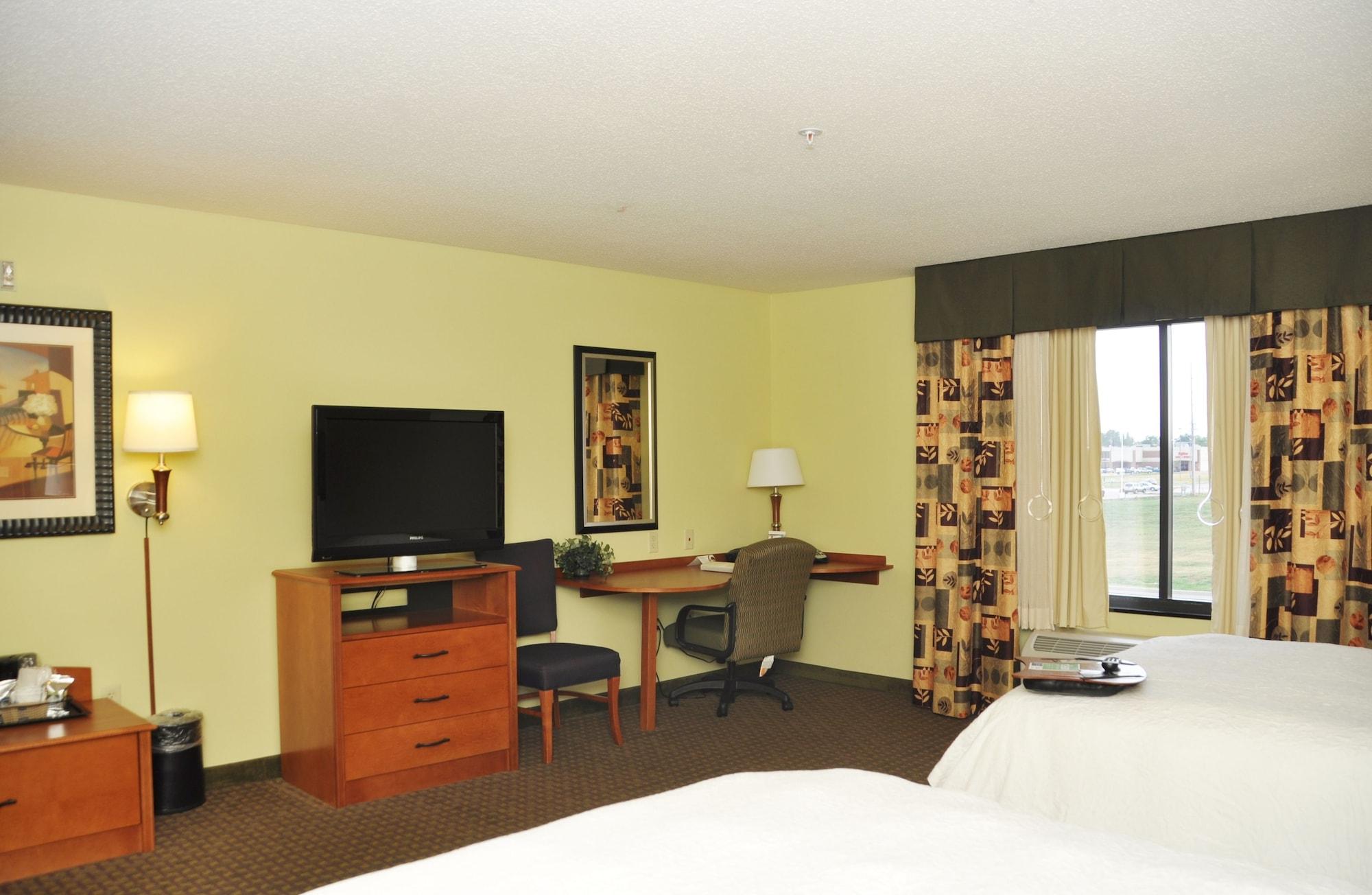 Hampton 3* Macomb