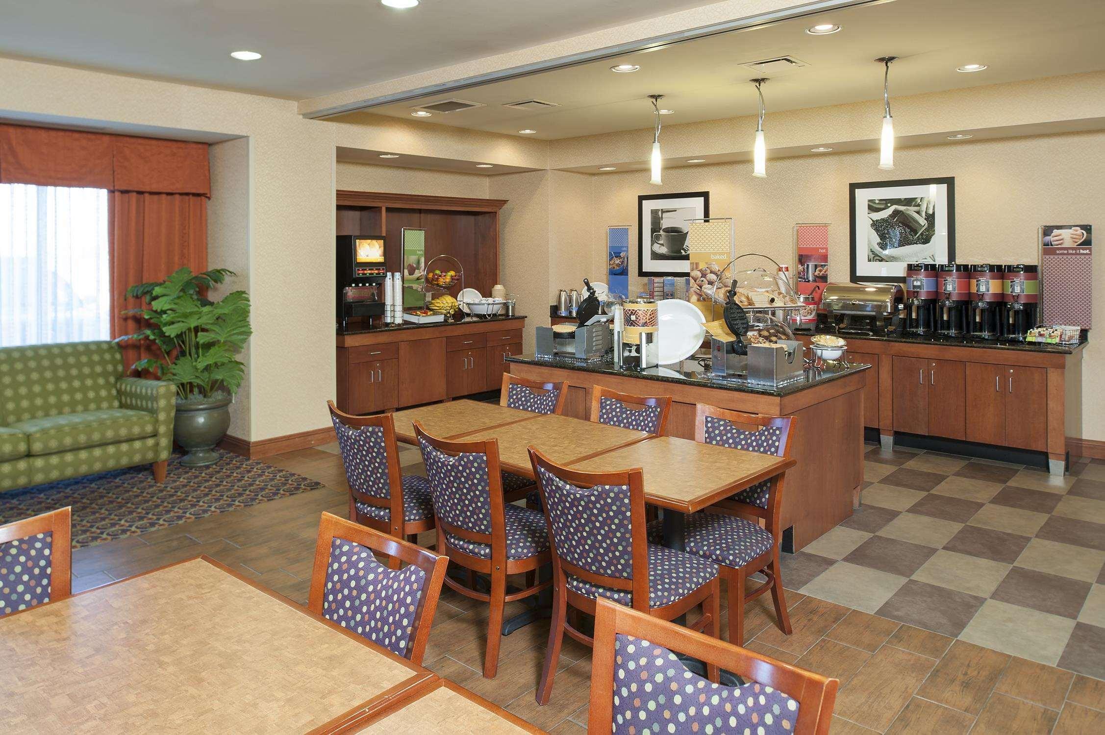 Hotel Hampton 3*