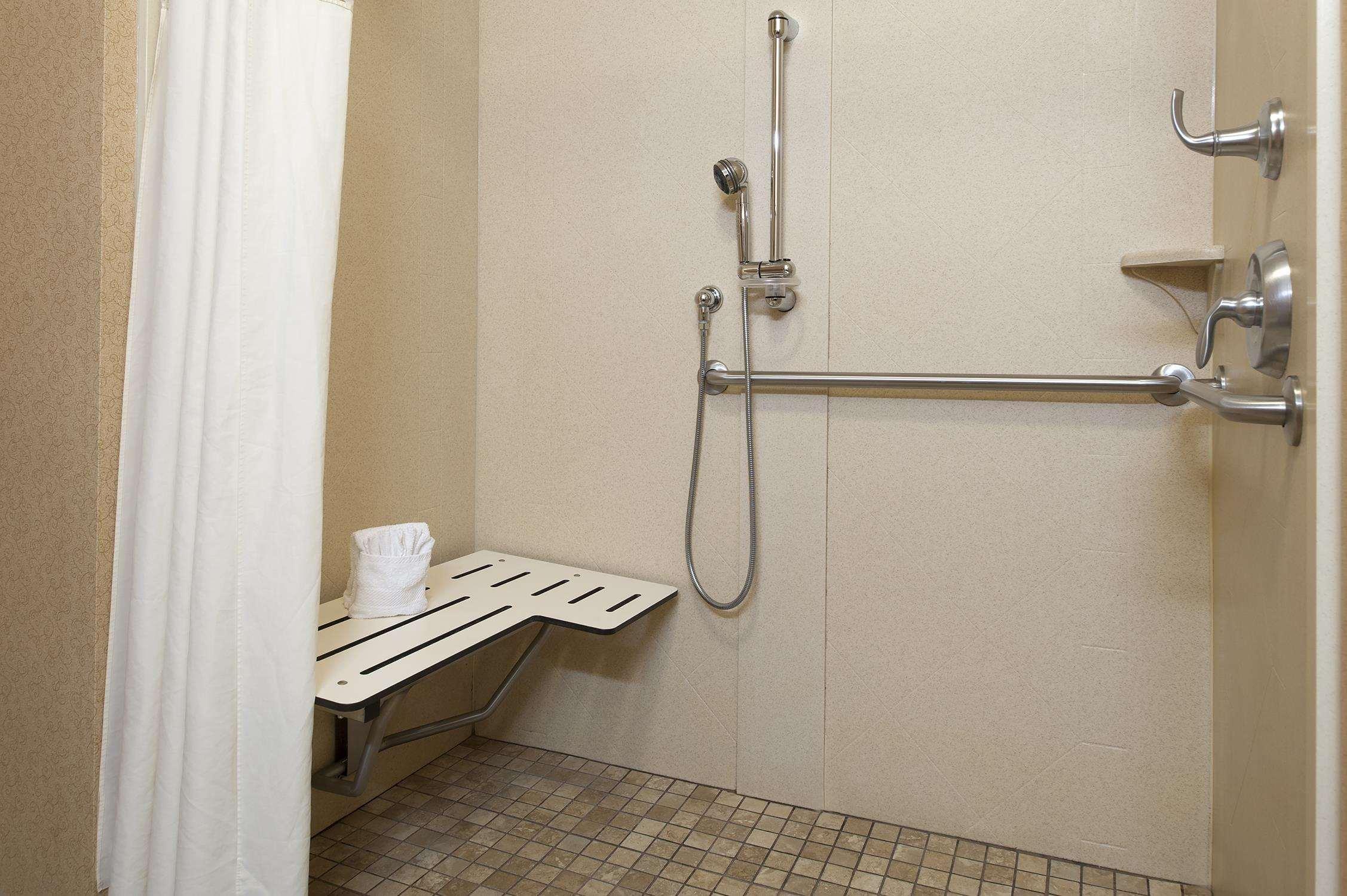 Hotel Hampton Macomb