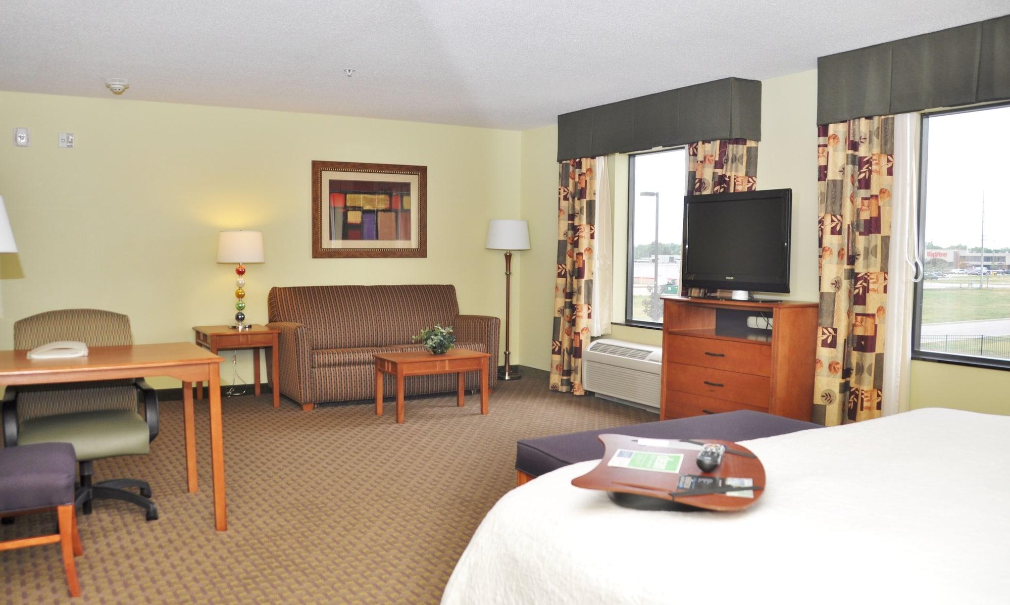 Hampton Macomb