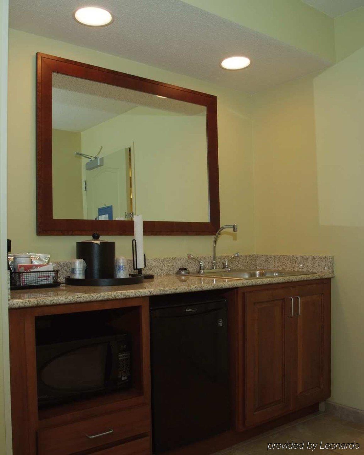 Hotel Hampton 3*
